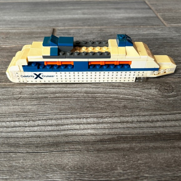 Celebrity Cruises Lego Replica Model Ship‎ Souvenir Collectible Toy Gift - Picture 2 of 3